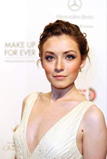 How tall is Sarah Bolger?